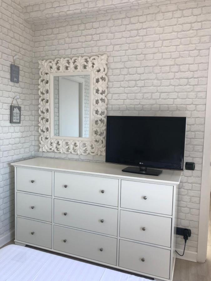 Apartment Charming & Peaceful With Swimming Pool
